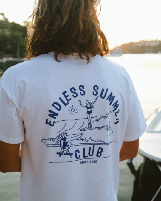 Endless Summer Club T-Shirt Ocean Blue_abbildung_model_bildnr6
