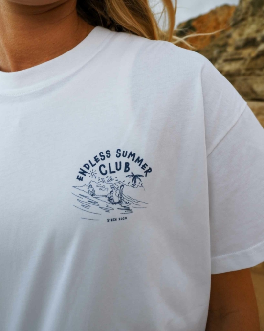 Endless Summer Club T-Shirt Ocean Blue Special Edition_abbildung_model_bildnr1