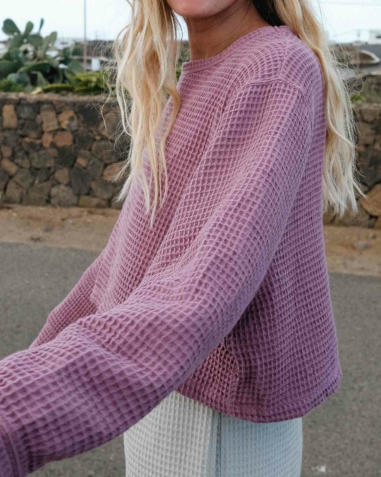Cropped Sweater aus Waffelstoff Raspberry_abbildung_model_bildnr3