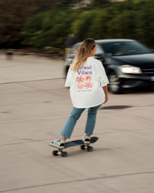 Feel the Flow T-Shirt Off-White_abbildung_model_bildnr4