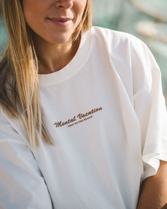 Mental Vacation T-Shirt Off-White_abbildung_model_bildnr1